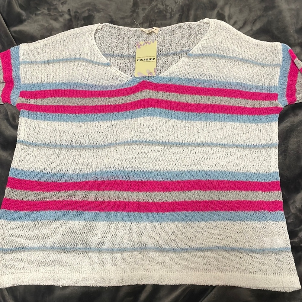 Lightweight sweater